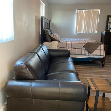 Private Long Term Bedrooms Near Usc & Sofi In Duplex